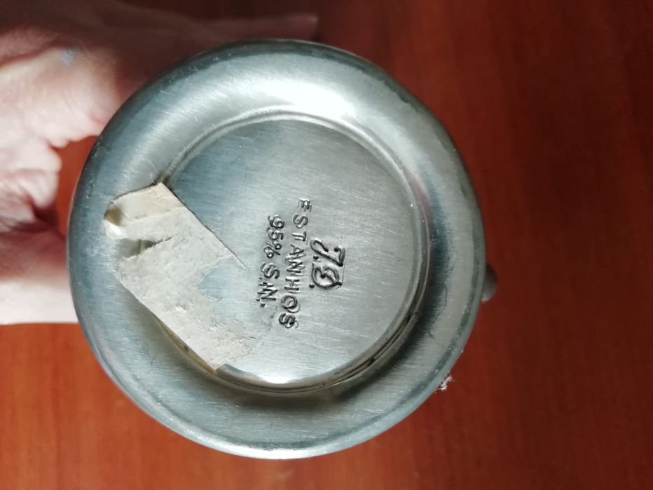 Peça decorativa em estanho