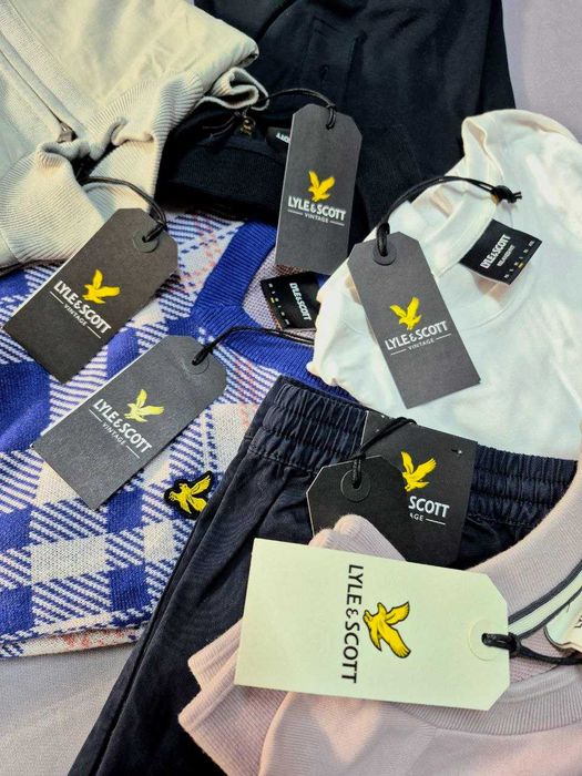 Сток чоловічого одягу Lyle & Scott оптом