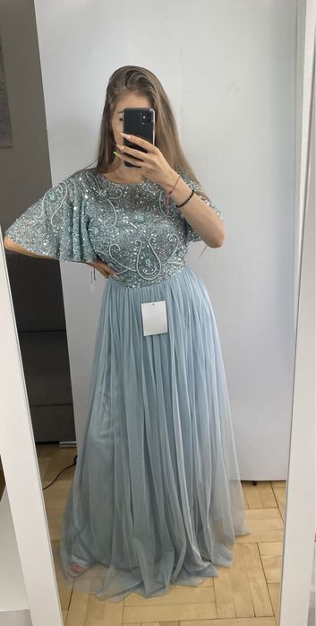 Przepiękna jasnoniebieska sukienka maxi z odkrytymi plecami