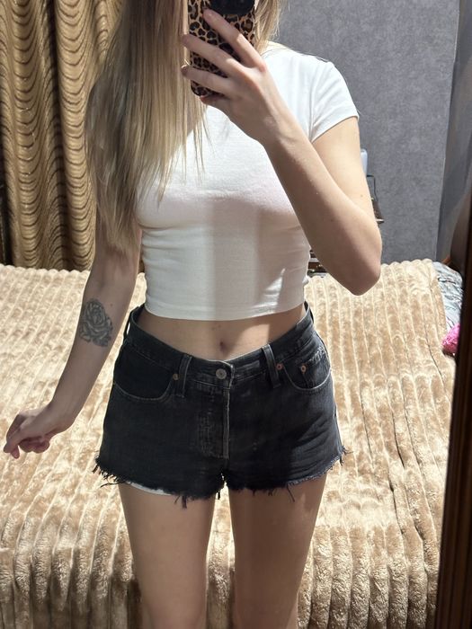 Джинсові шорти левайс w25  leviʼs преміальної колекції