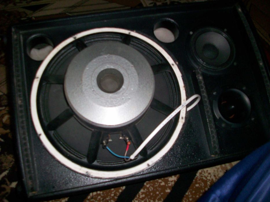 Колонки 3-х смугові  350вт 8 ом