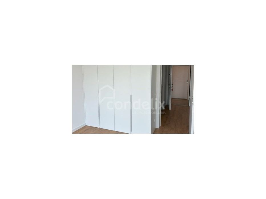 Apartamento T1 ao H. São João, Pedrouços