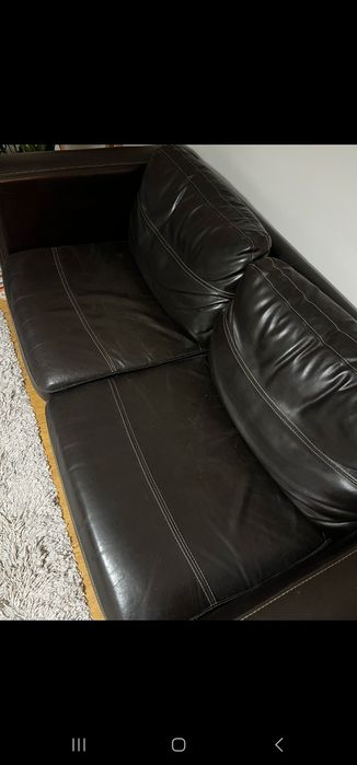 2 Sofás em pele impecável