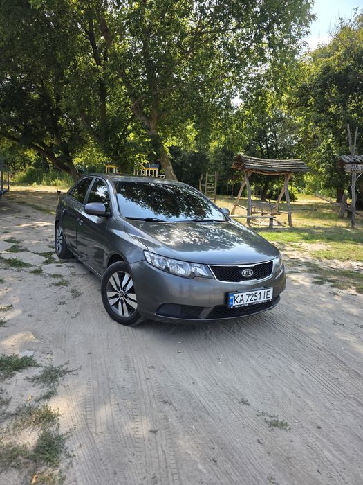 KIA Forte/Cerato 2012