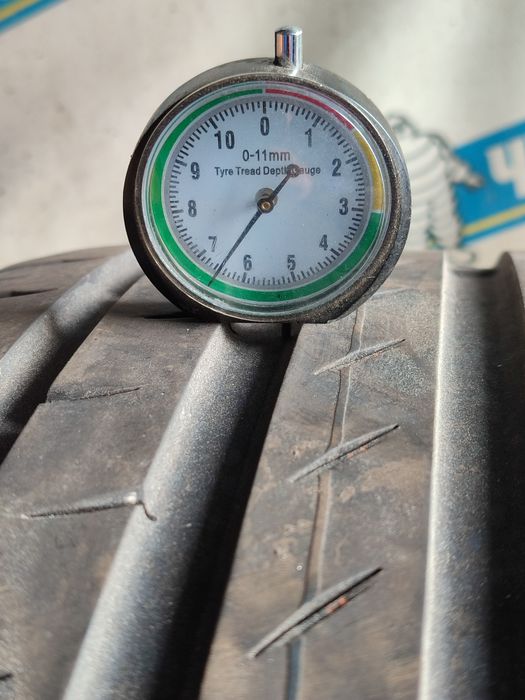 Шини continental 235 45 r17 літо 19-й рік