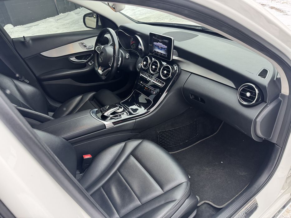 Продам Mercedes c300