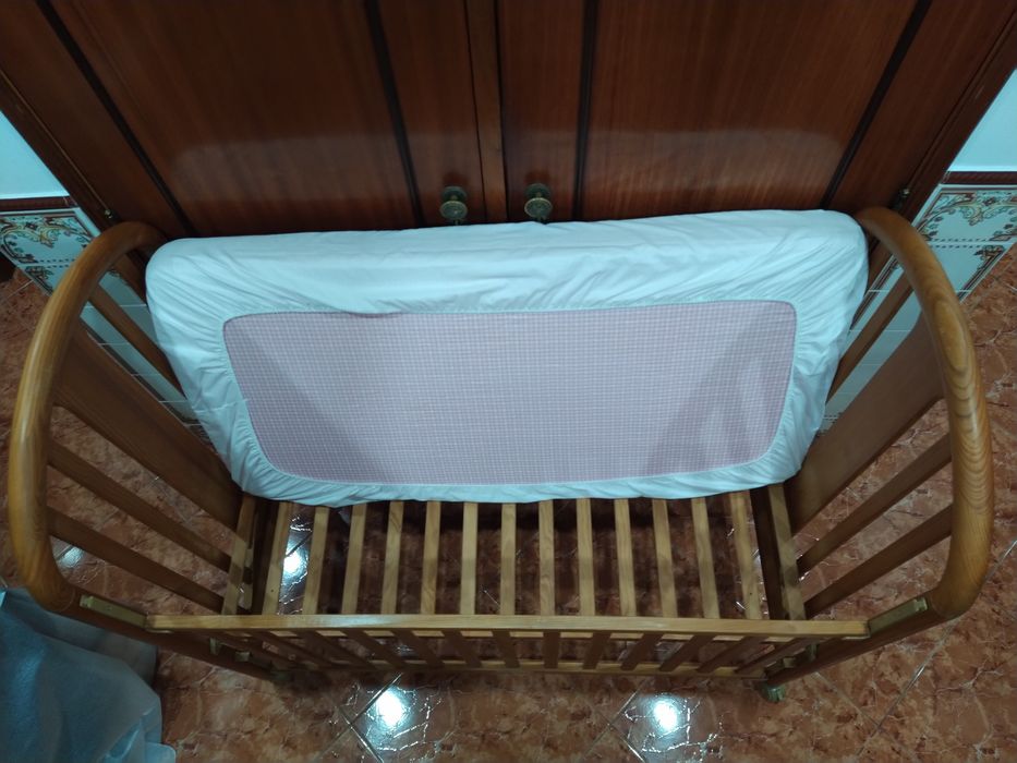 Berço para bebé cama da TRAMA em Madeira maciça casa quarto apartament