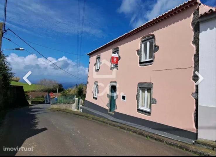 Casa T3 a venda lombinha da Maia