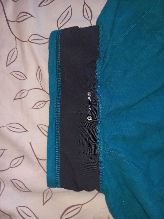 Продам флісову кофту на замку The North Face