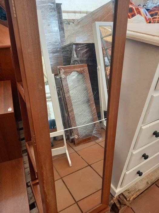 Movel de madeira para bijuteria
