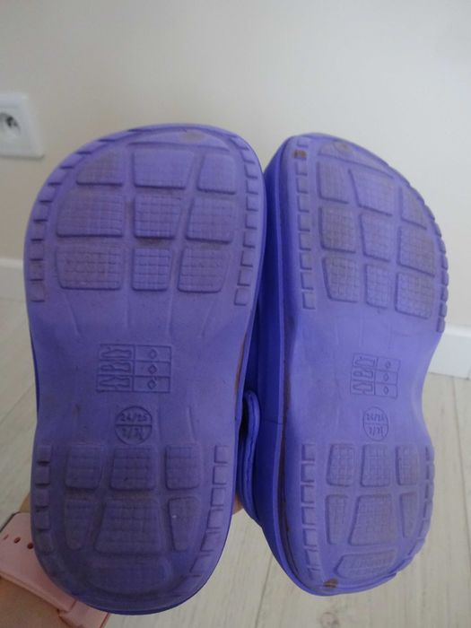 Klapki dziewczęce rozmiar 24/25