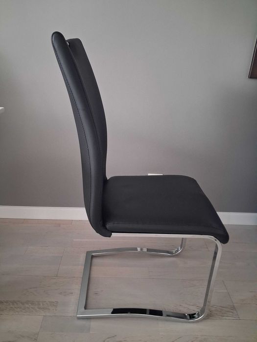 Komplet krzeseł - 6 sztuk