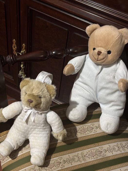 Bonecos peluche cada a 12,5€