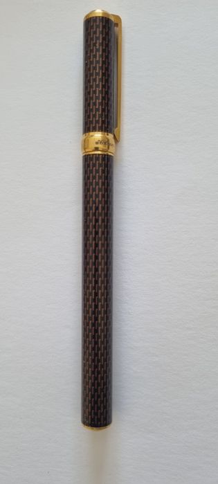 Caneta de tinteiro  S.T. Dupon "Classique" Laca da China "Laque de chine" & Ouro 18K