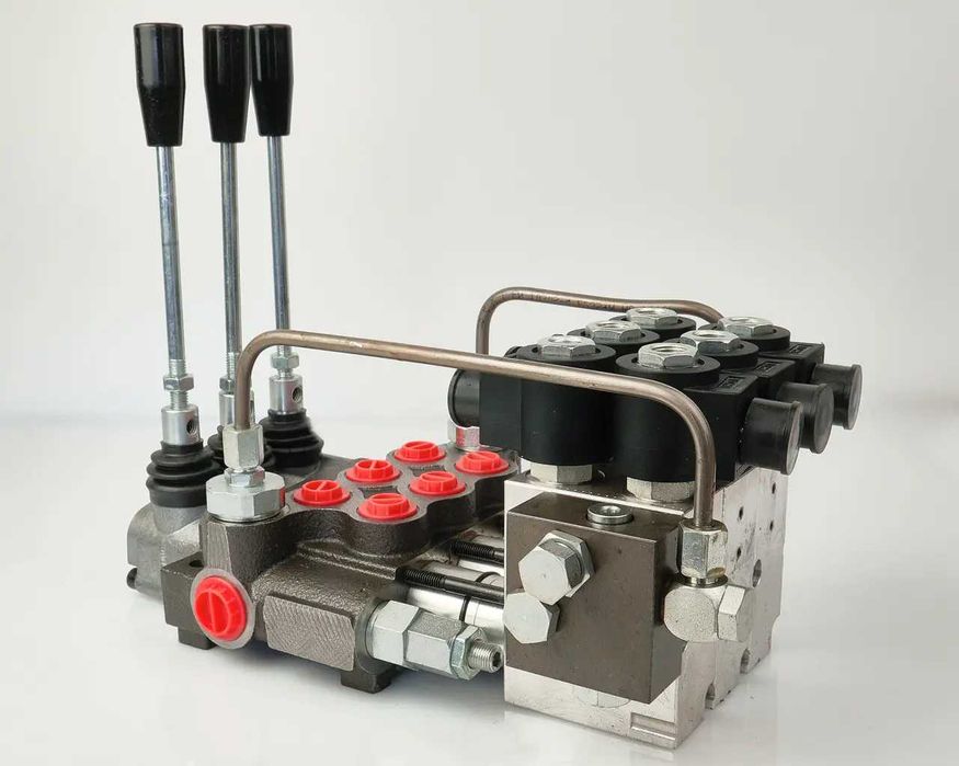 Гидрораспределитель / Гідророзподільник болгарський для КУН, трактора