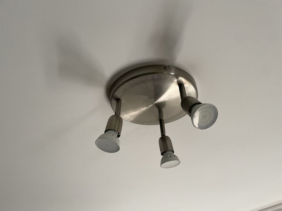 Candeiro em inox com 3 lampdas led incluida, 2 unidades iguais