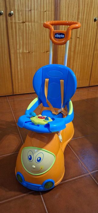 Chicco QU4TTRO Carrinho Cavalgável