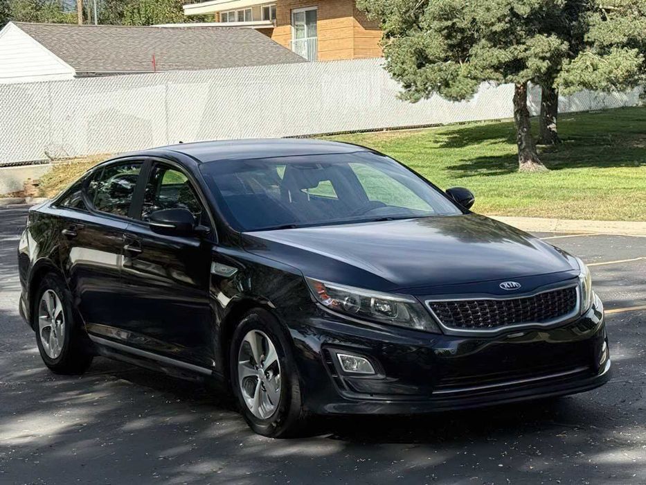 Kia Optima Hybrid      2016