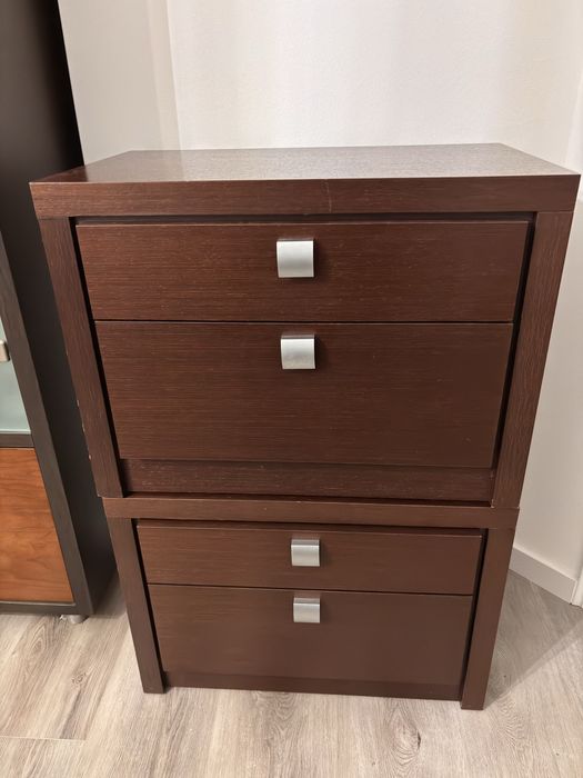 Cama em metal a imitar o ferro forjado