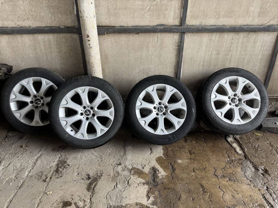 255/50/19 Резина зимняя с Дисками бмв 5/120