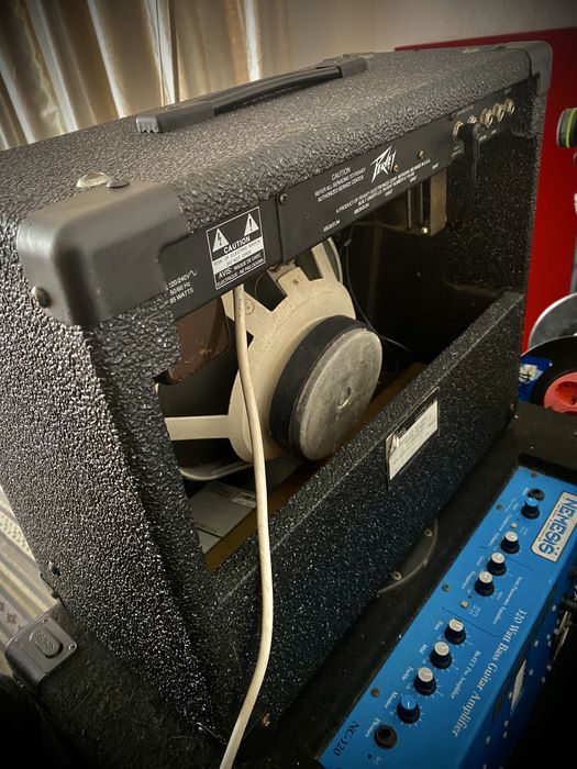 Amplificador Peavey Bravo 112