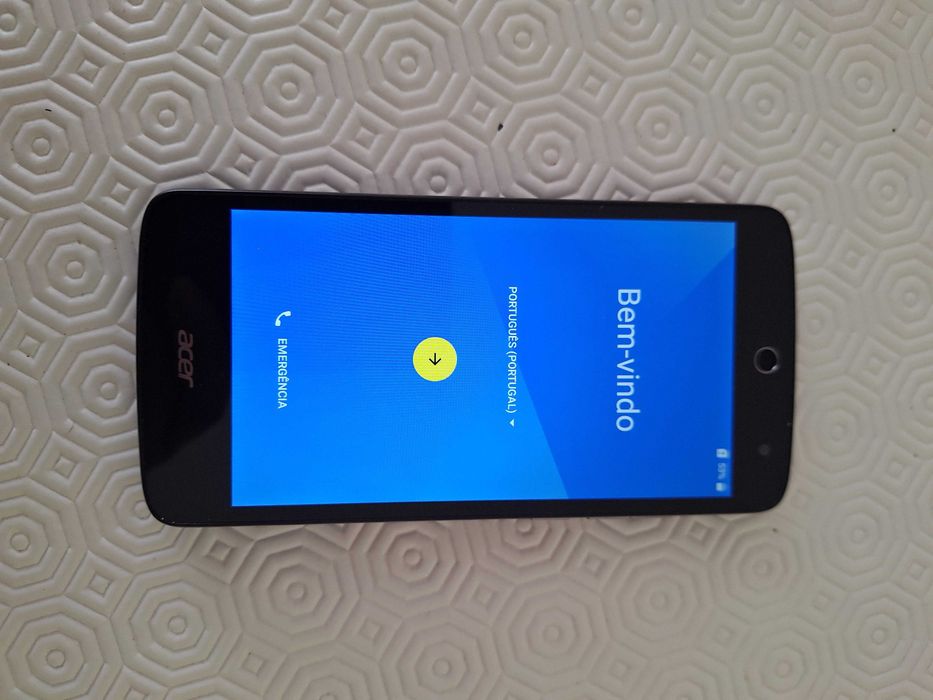 Telemóvel Smartphone + acessórios.