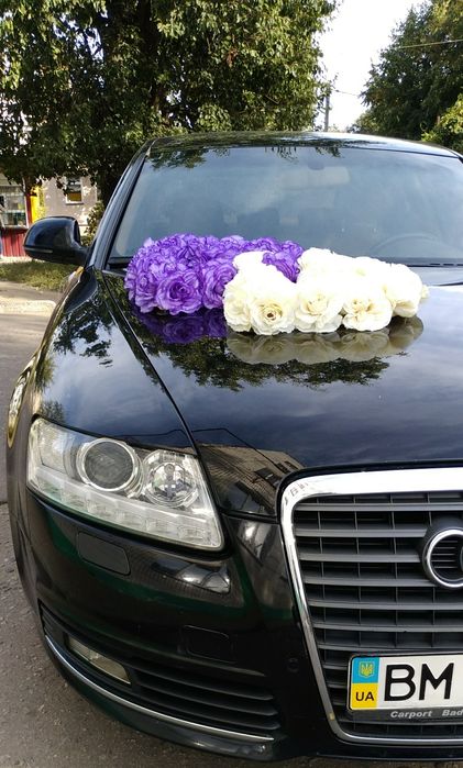 Весільні прикраси на авто