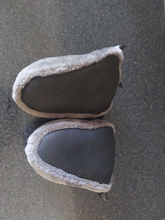 Pantufas novas cinza