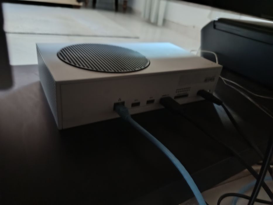 XBOX Serie S de 1TB  com 3 comandos