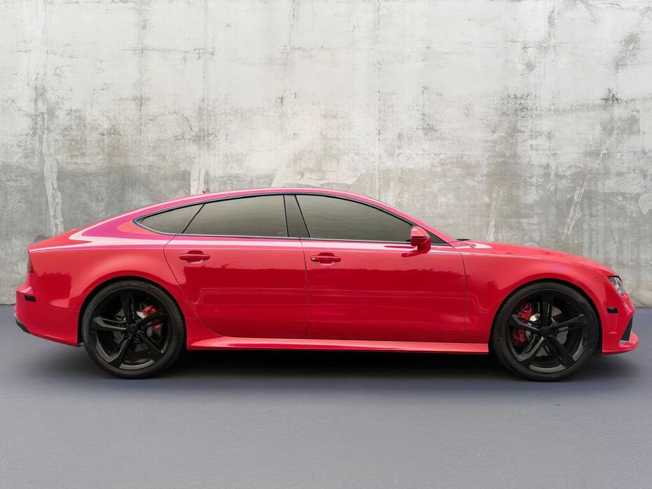 Audi RS 7      2015