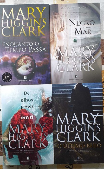 Vários títulos Mary Higgins Clark - Portes incluídos
