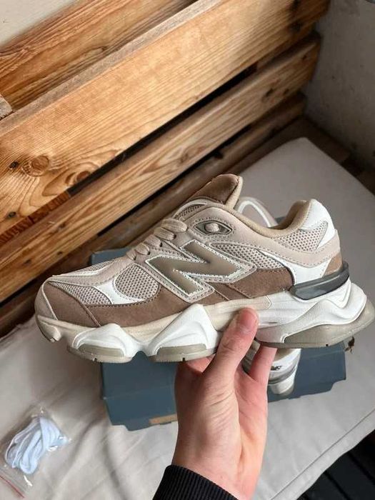 Oryginalne buty New Balance 9060ERC R.44