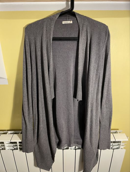 Reserved długi sweter w kolorze szarym M