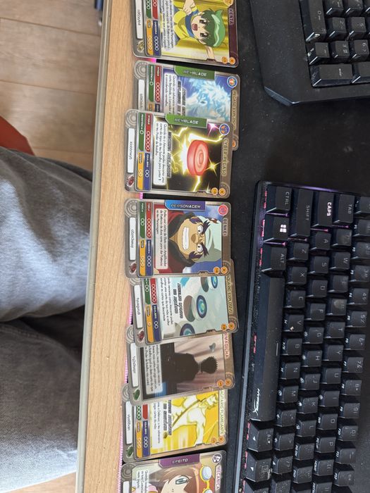 Cartas beyblade battle card collection em excelente estado