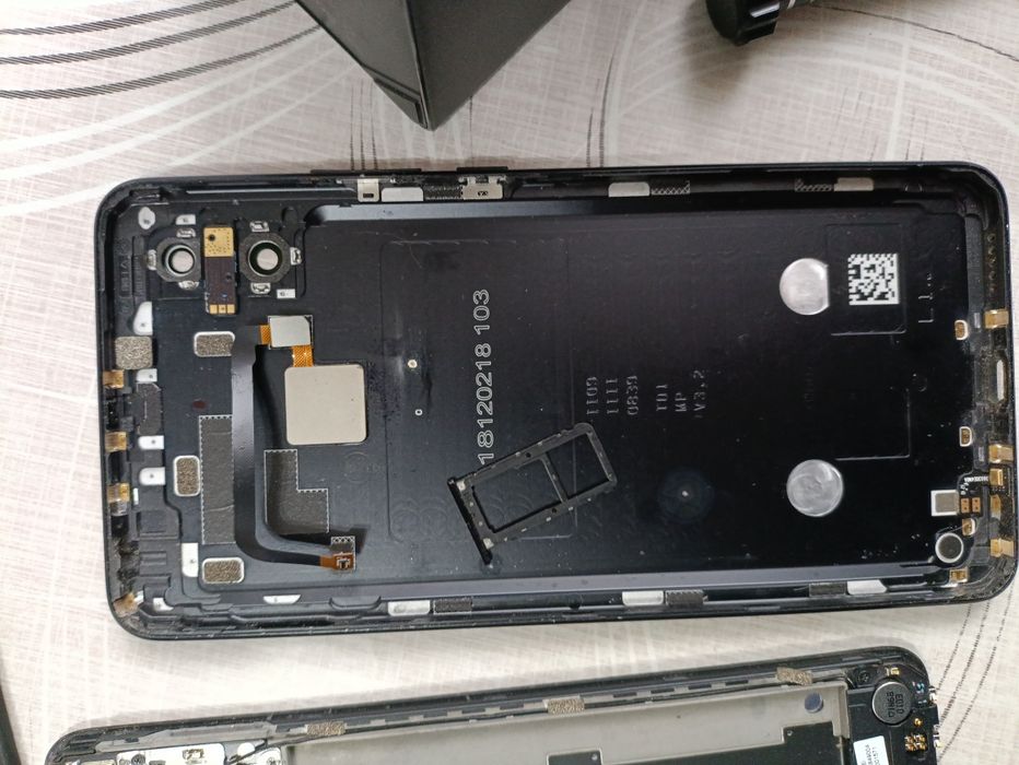 Xiaomi mi max 3 на запчастини