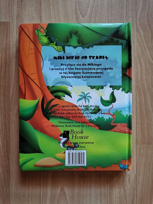 Książka z puzzlami Miki idzie do szkoły wydawnictwo Book House.