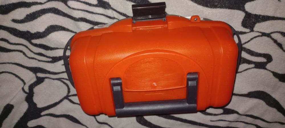 Ящик-органайзер для рибацьких снастей