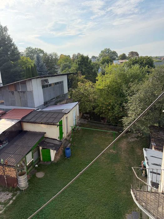 Продаж великої 2-х кімнатної квартири, під ремонт, у м. Борислав!