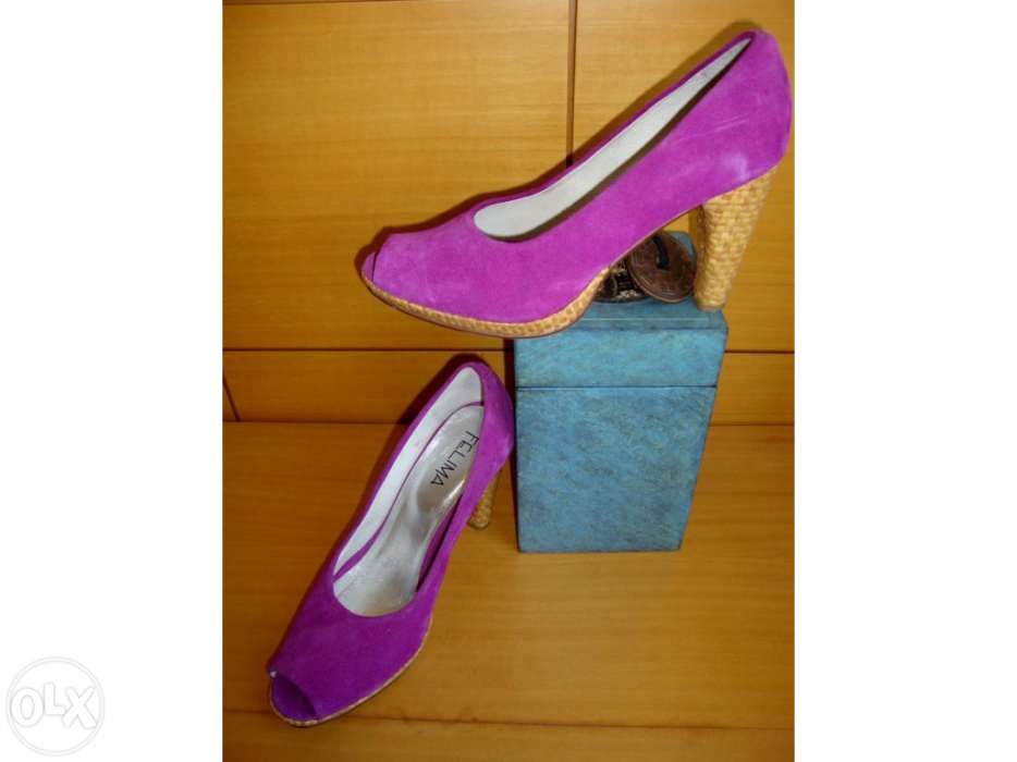 Sapato NOVO em camurça Fúcsia