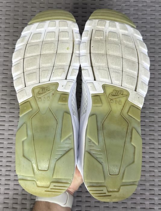 Nike Air Max Motion кроссовки 41 размер женские спортивные белые