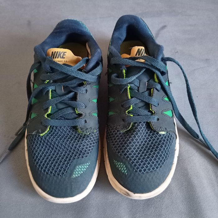 Кроссовки 34размера, Индонезия