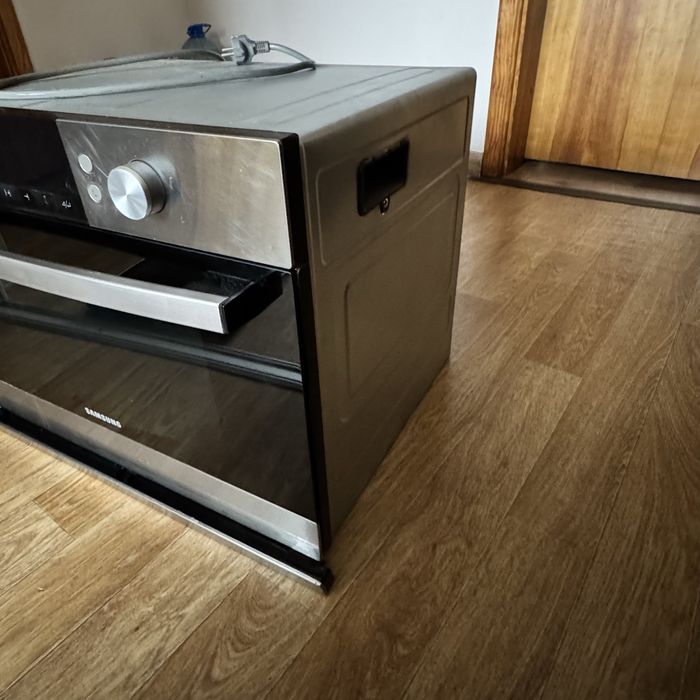 Духова шафа електрична Samsung FQ115T002