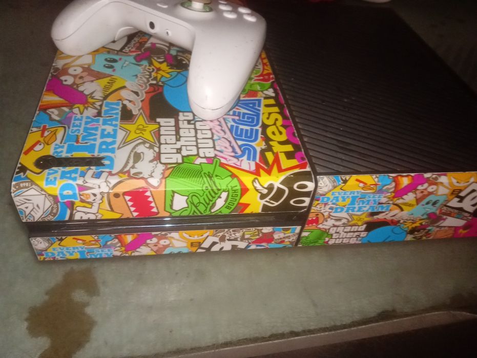 Xbox One modelo 1540.