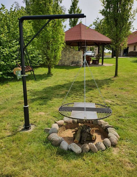 grill obrotowy nad ognisko