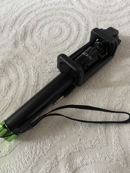 Сэлфи-палка Nomi