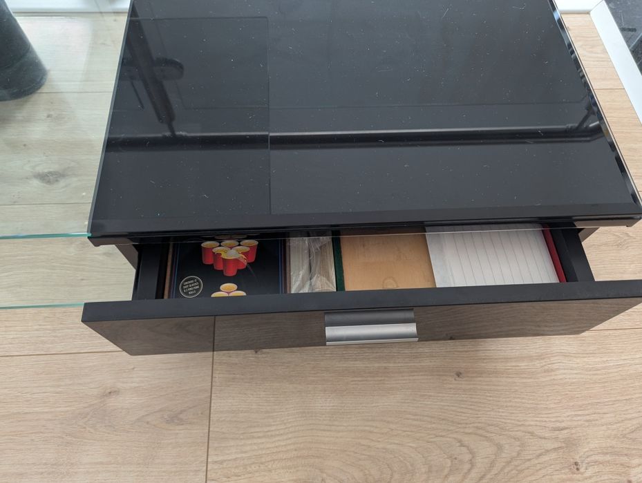 Móvel de TV em vidro