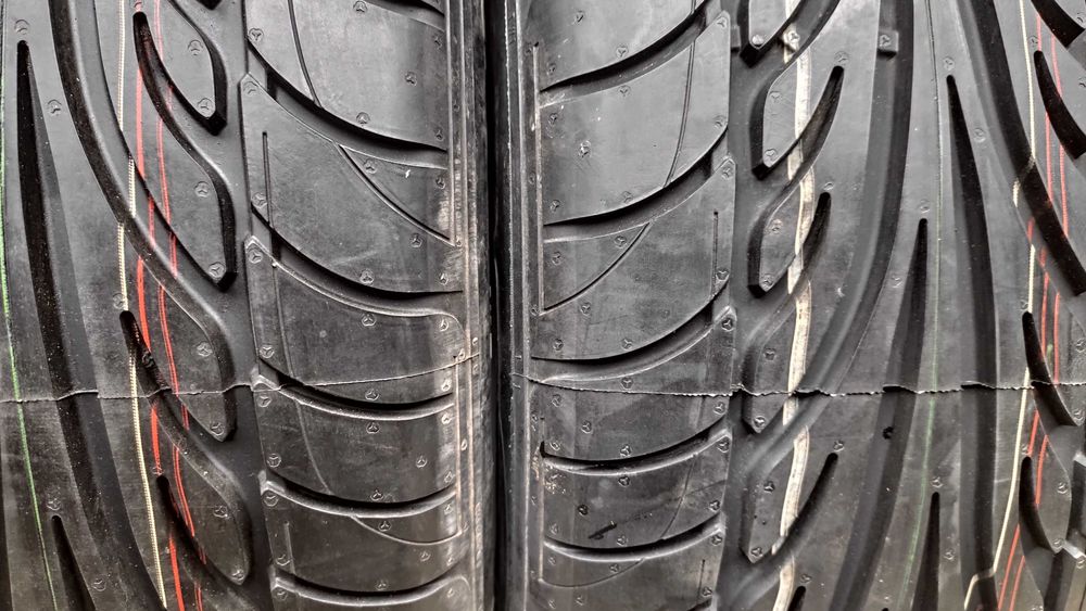 Шини 235/50R18. Dunlop нові. Виробник Німеччина