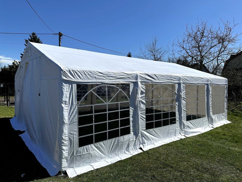 Namiot imprezowy/stoły, krzesła, oświetlenie