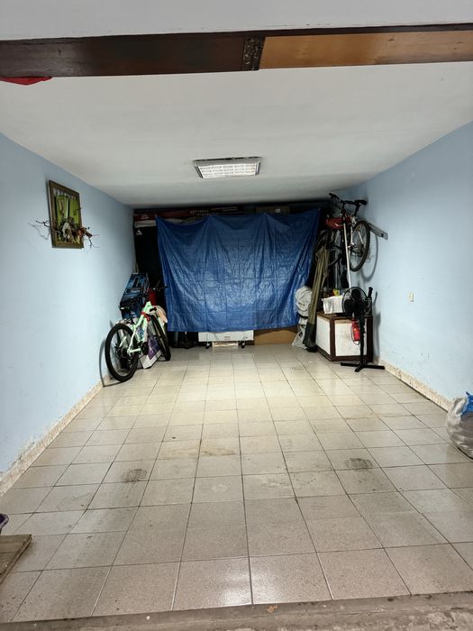 Продам гараж в центрі міста