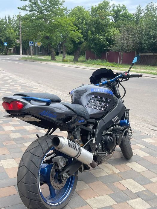 Kawasaki zx9r 2001